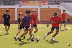 2025 赛季：多伦多蓝鸟队王牌加斯曼（Kevin Gausman）单场投出 14 次三振，刷新队史纪录